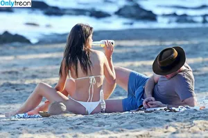 Emily Ratajkowski / emrata nude photo #4039