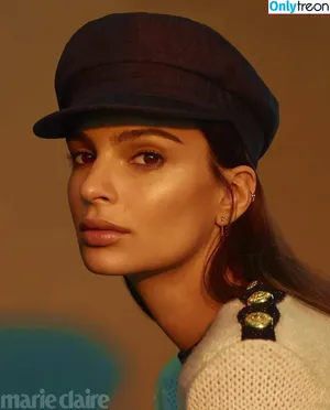 Emily Ratajkowski / emrata nude photo #4597