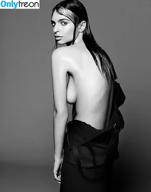 Emily Ratajkowski / emrata nude photo #4615