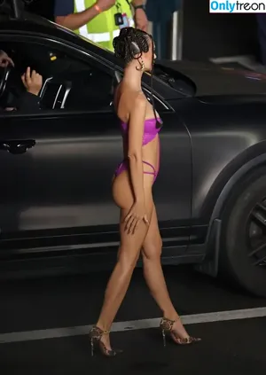 Emily Ratajkowski / emrata nude photo #5139