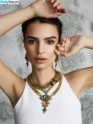 Emily Ratajkowski / emrata nude photo #5181