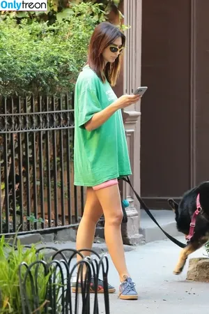 Emily Ratajkowski / emrata nude photo #5759