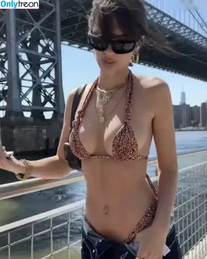 Emily Ratajkowski / emrata nude photo #5773