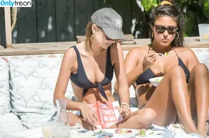Emily Ratajkowski / emrata nude photo #5813