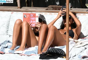 Emily Ratajkowski / emrata nude photo #5842
