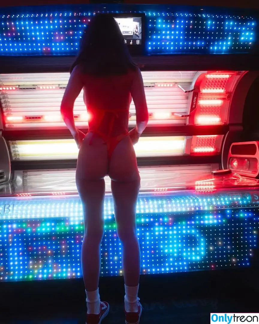 Emily Ratajkowski nude photo #5582 (emrata)