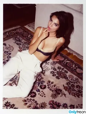 Emily Ratajkowski / emrata nude photo #6077