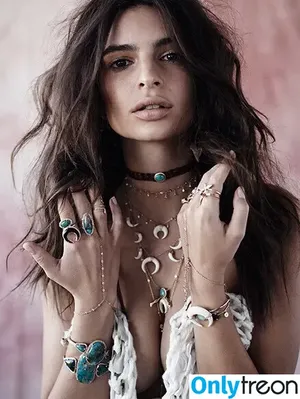 Emily Ratajkowski / emrata nude photo #6119