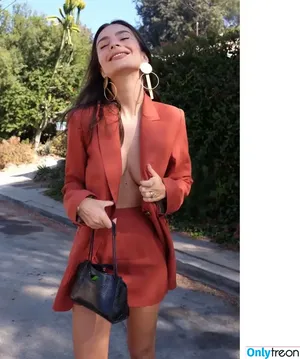 Emily Ratajkowski / emrata nude photo #6206