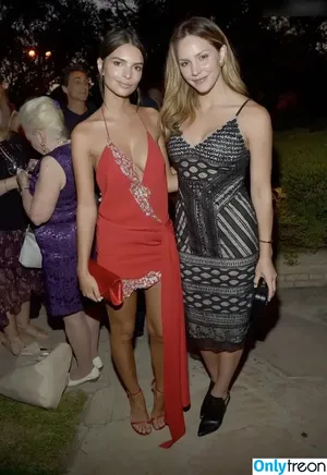 Emily Ratajkowski / emrata nude photo #6229