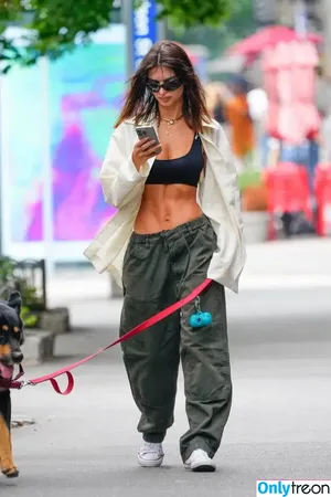 Emily Ratajkowski / emrata nude photo #6851