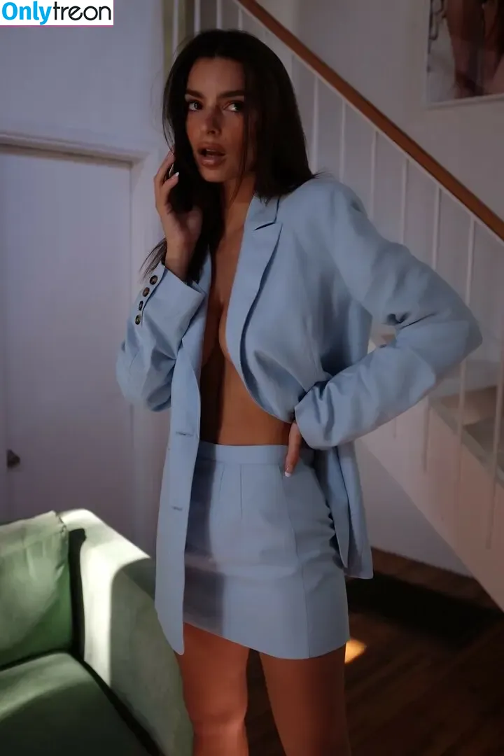 Emily Ratajkowski nude photo #6190 (emrata)