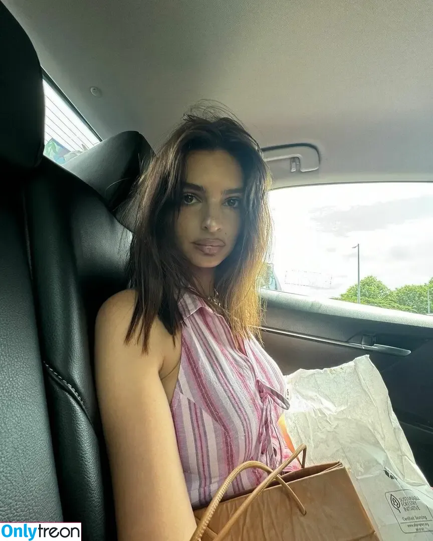 Emily Ratajkowski nude photo #6845 (emrata)
