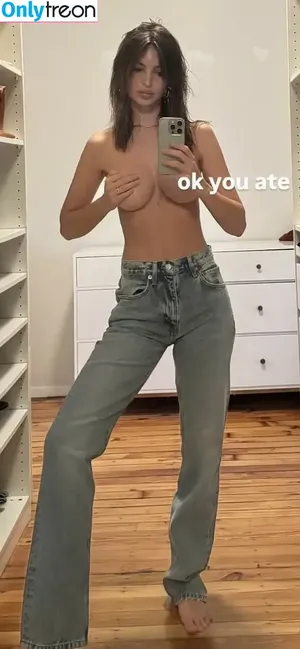 Emily Ratajkowski / emrata nude photo #7418
