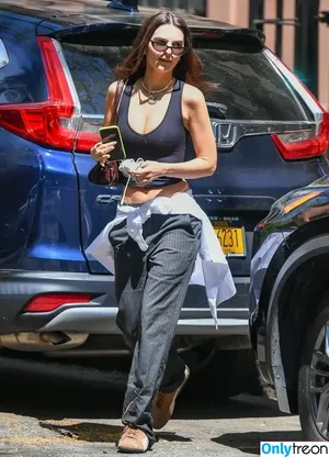 Emily Ratajkowski / emrata nude photo #8380