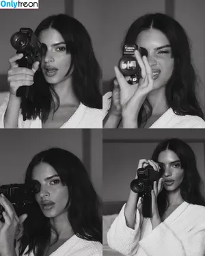 Emily Ratajkowski / emrata nude photo #8434