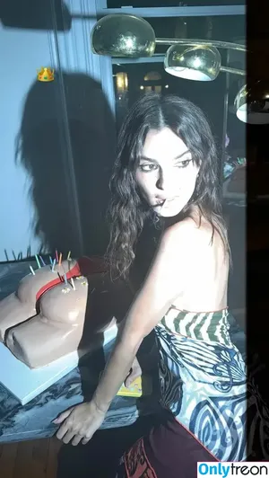 Emily Ratajkowski / emrata nude photo #8640