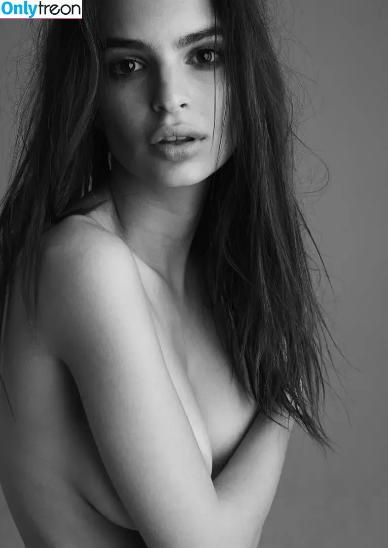 Emily Ratajkowski nude photo #8271 (emrata)