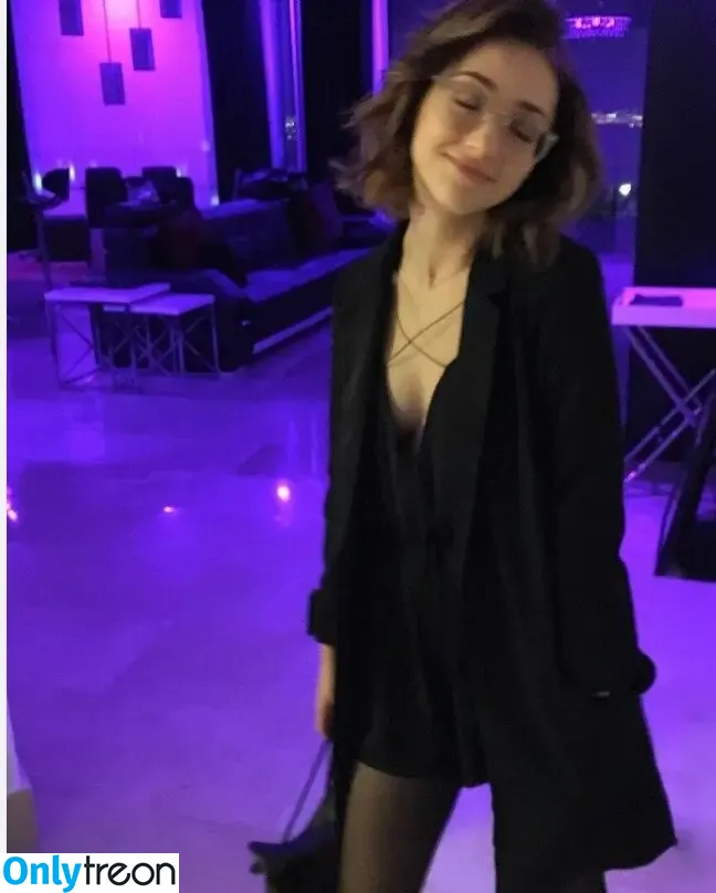 Emily Rudd nude photo #0387 (emilysteaparty)