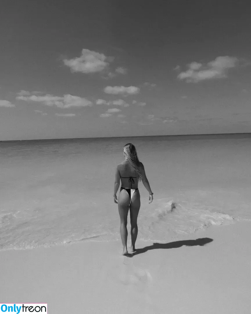 Emily Sentner nude photo #0009 (Sidney Sentner / emilysentnerr)