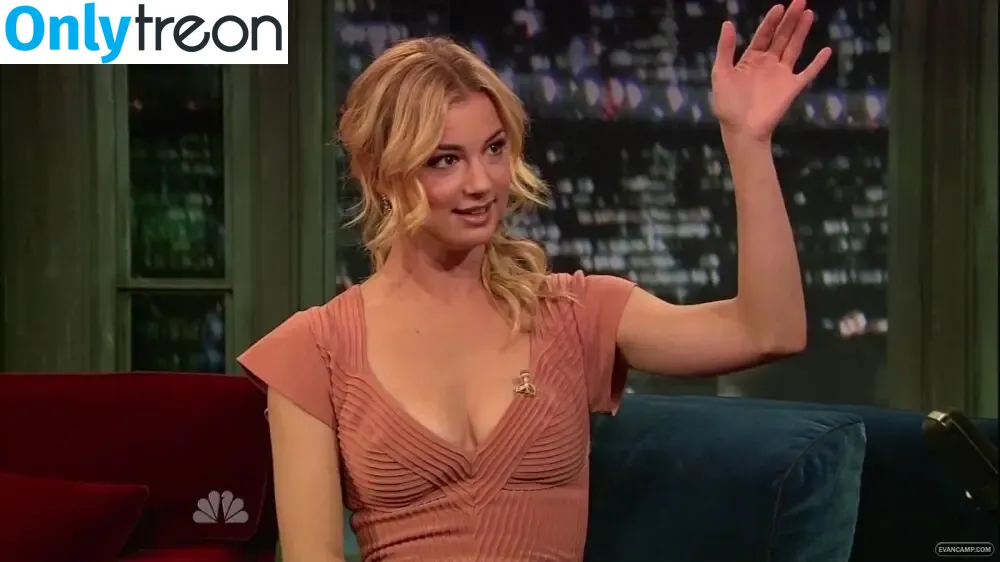 Emily VanCamp nude photo #0142 (emilyvancamp)