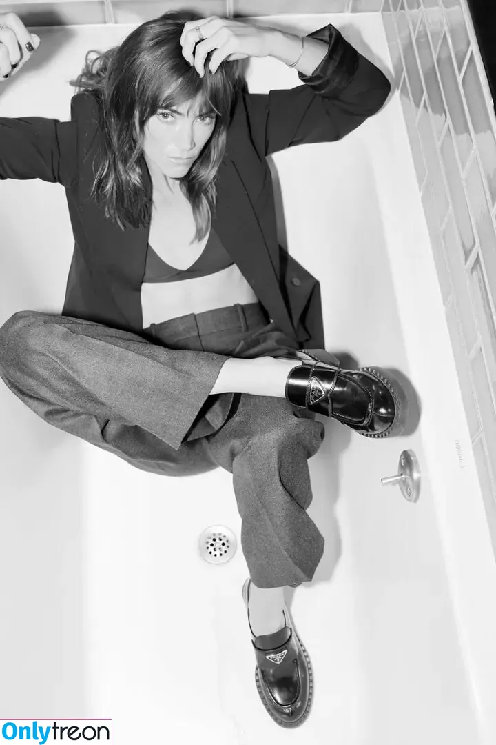 Emily Wickersham nude photo #0104 (NCIS / emilywickersham)