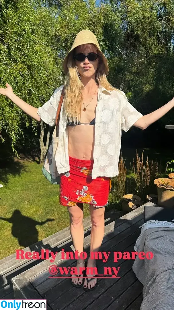 Emily Wickersham nude photo #0117 (NCIS / emilywickersham)