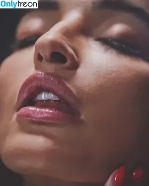 Emily Willis / emilywillisx3 / emilywillisxoxo / emilywillisxxx nude photo #2267