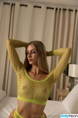 emilyjade_official / xo.emilyjade nude photo #0012