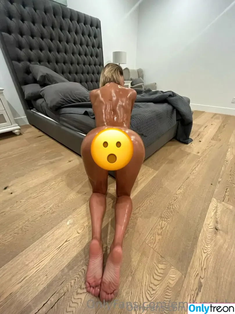 emilysalch nude photo #0092 (emilysalch)