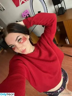 emilyvibes / shopemilyvibes nude photo #0068