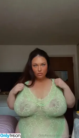 emilyyyjayyy / emmarosexxxo / realemilyyyjayyy nude photo #0075
