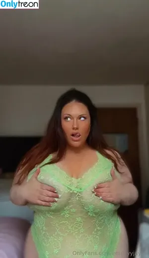 emilyyyjayyy / emmarosexxxo / realemilyyyjayyy nude photo #0078