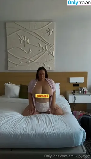 emilyyyjayyy / emmarosexxxo / realemilyyyjayyy nude photo #0090