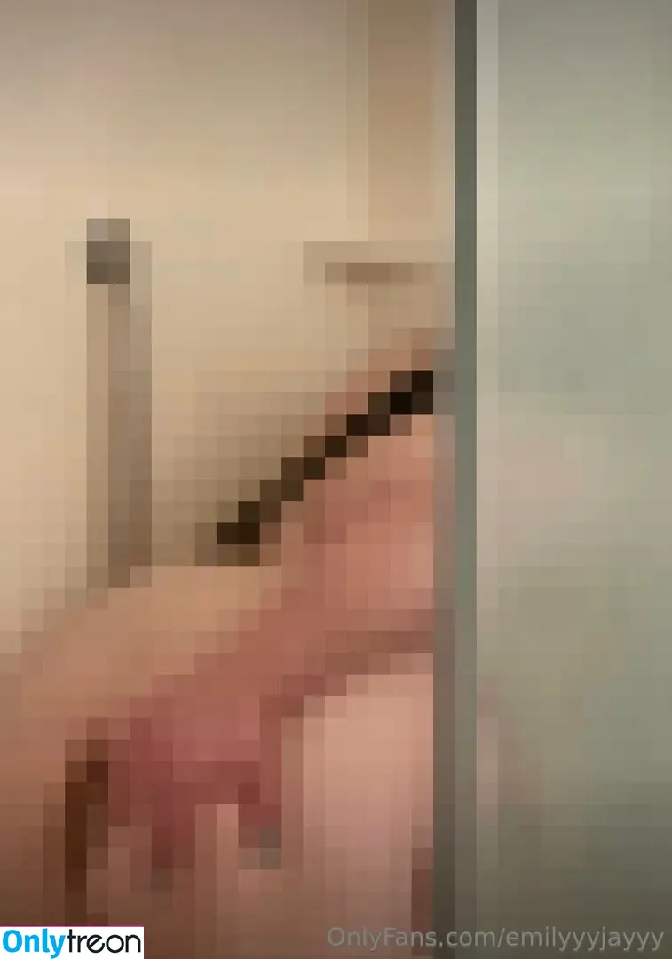 emilyyyjayyy nude photo #0103 (emmarosexxxo / realemilyyyjayyy)