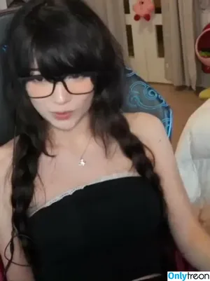 Emiru / emiru.jpg nude photo #0783