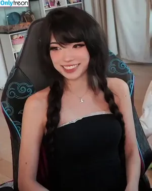 Emiru / emiru.jpg nude photo #0799