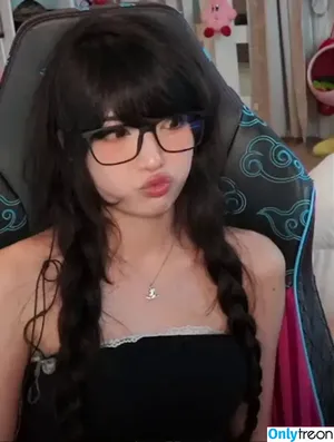 Emiru / emiru.jpg nude photo #0801