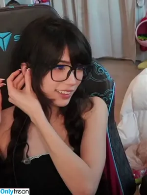 Emiru / emiru.jpg nude photo #0802
