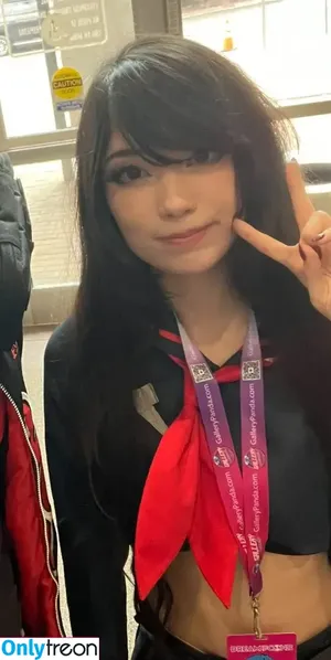 Emiru / emiru.jpg nude photo #1054