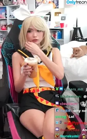 Emiru / emiru.jpg nude photo #1083