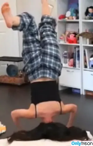 Emiru / emiru.jpg nude photo #1087