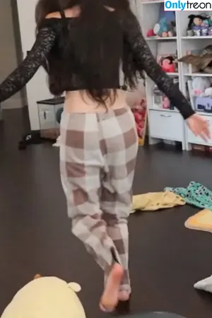 Emiru / emiru.jpg nude photo #1187