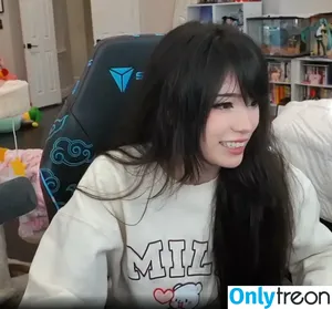 Emiru / emiru.jpg nude photo #1228