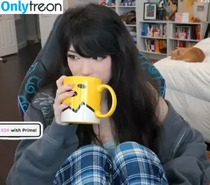 Emiru / emiru.jpg nude photo #1315