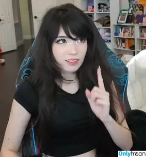 Emiru / emiru.jpg nude photo #1633