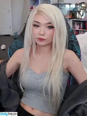 Emiru / emiru.jpg nude photo #1716