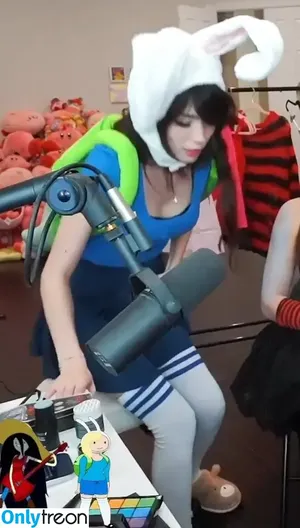 Emiru / emiru.jpg nude photo #1972