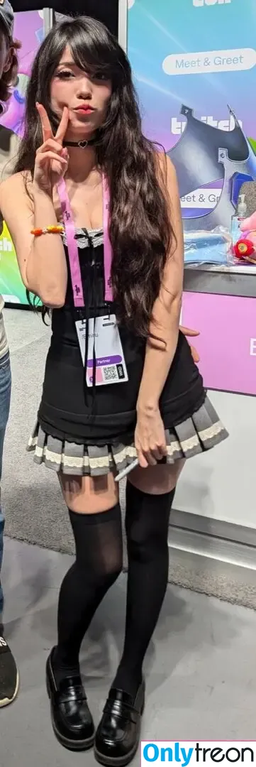 Emiru nude photo #1655 (emiru.jpg)
