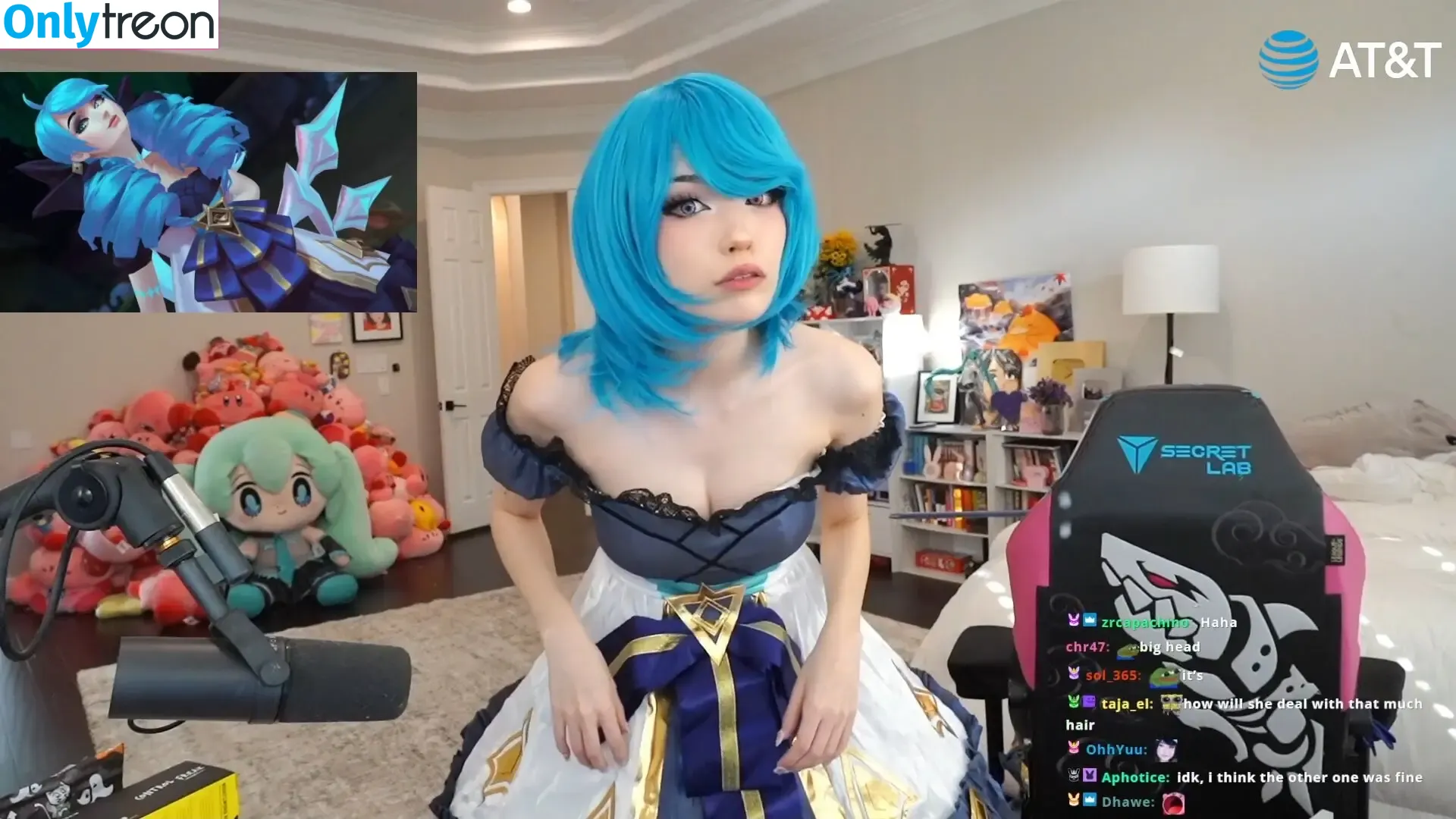 Emiru nude photo #1795 (emiru.jpg)